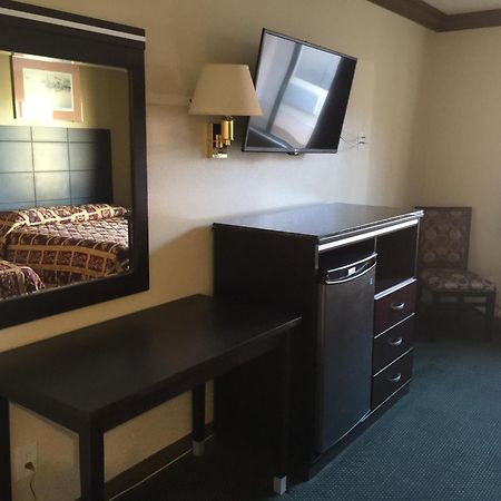 Mountain Inn Ontario Room photo